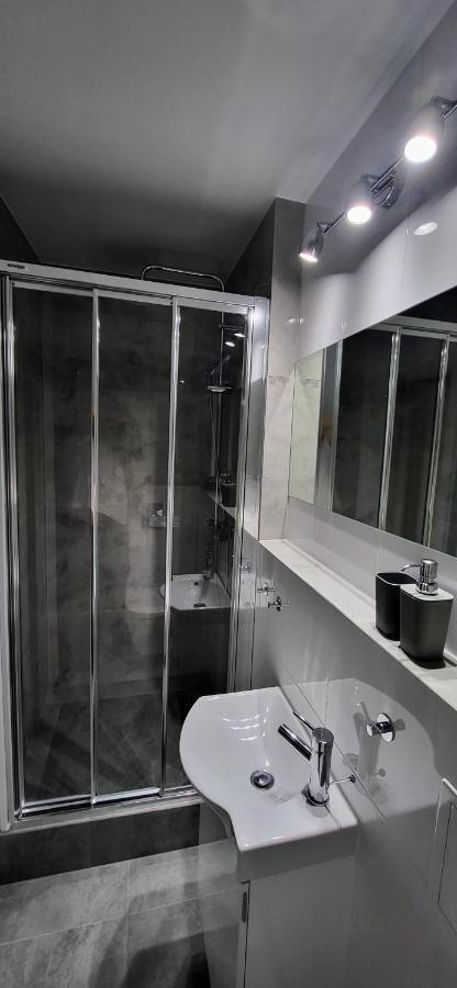 ヴロツワフSiodme Nieboアパートメント エクステリア 写真